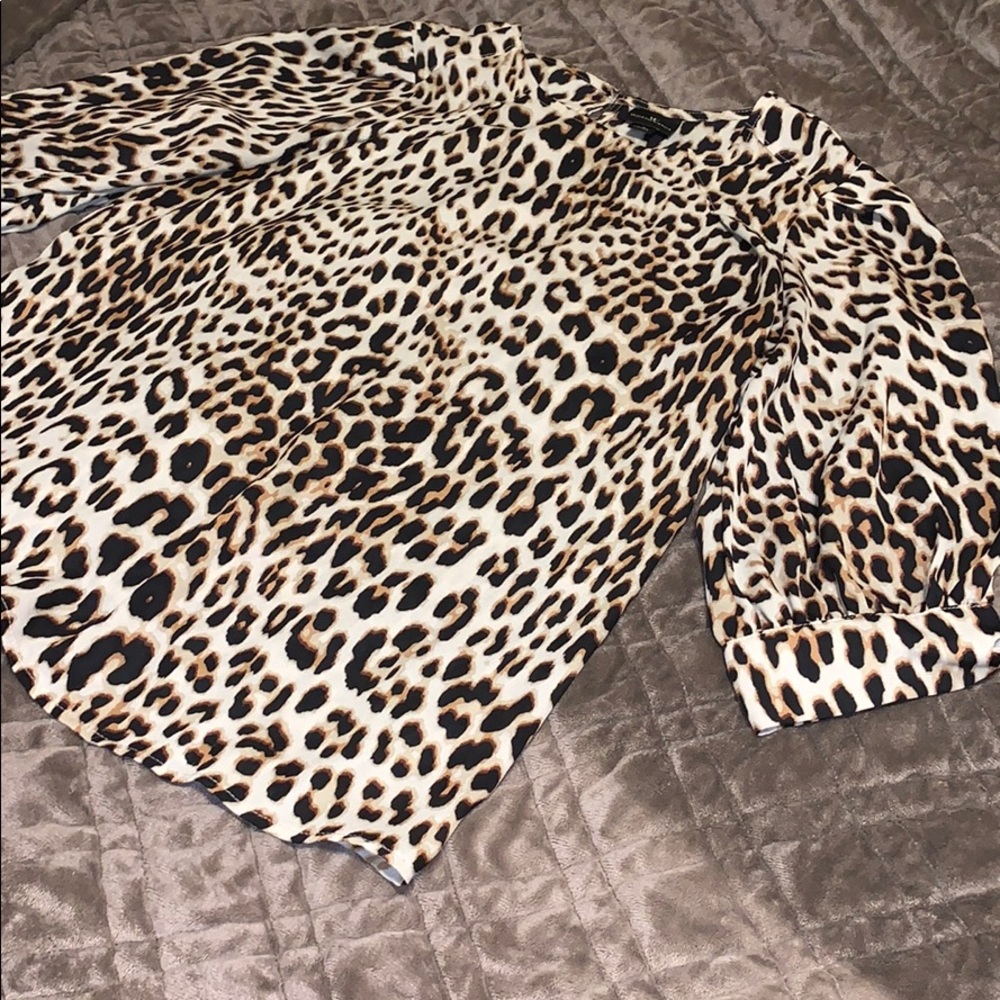 🌺Worthington Leopard Print Blouse🌺